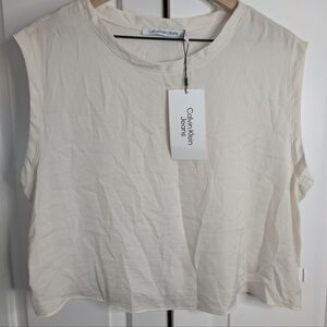 Calvin Klein Jeans Women's Off-White Muscle Tee